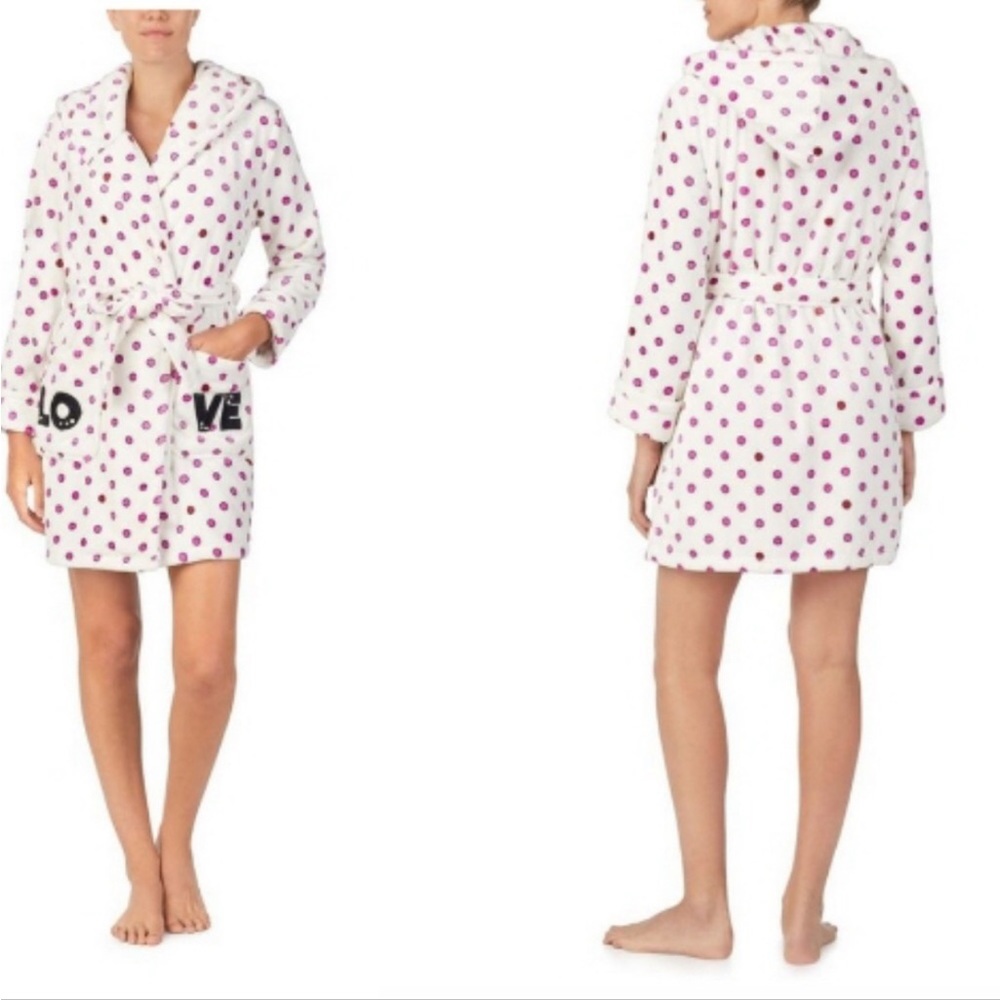 New, Betsy Johnson white with pink polka dots LOVE pockets hooded short robe